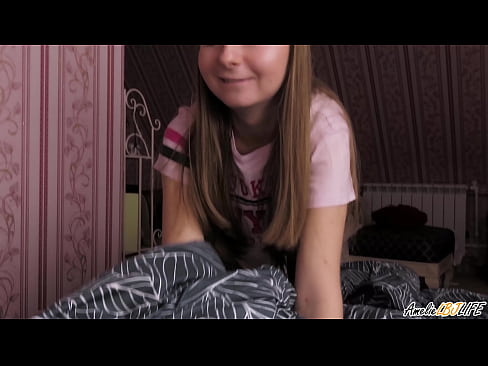 ❤️ Blondie duboko siše svoju drugu prijateljicu i dobiva spermu u usta ❤ Super porno kod nas bs.high-pass.ru ❤